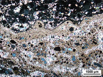 Figure 7d Pedogenic calcrete with laminations. (Photo 417802) Figure 7d Pedogenic calcrete with laminations. (Photo 417802)
