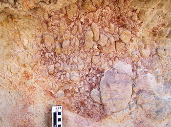 Figure 5c Detail of silcrete columns.